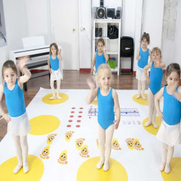 Réservez le cours de pré ballet spécialement conçu pour les garçons et les filles de 4 à 5 ans.