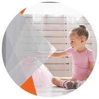 Ballet classes for babies from 12 months, boys and girls from 2 to 3 years old.
