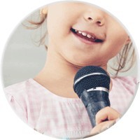 Children's singing school for girls and boys in Madrid.
